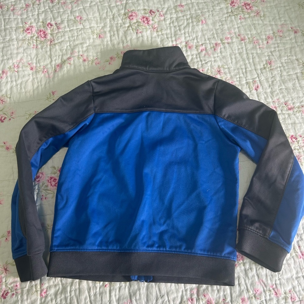 Toddler Nike athletic jacket size 3T - Picture 3 of 3